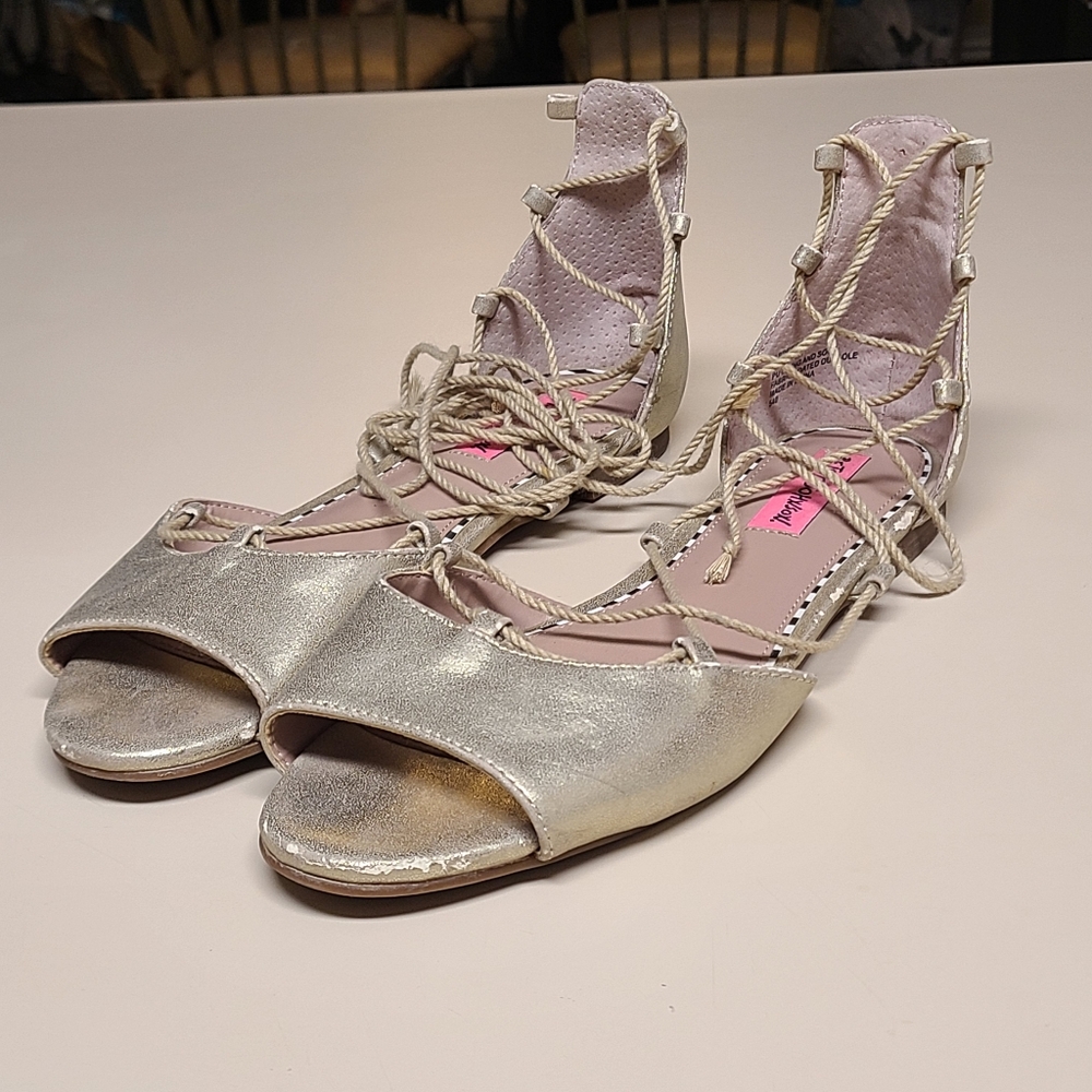 Betsey Johnson Abree metallic gladiator dress flat size 8 1/2